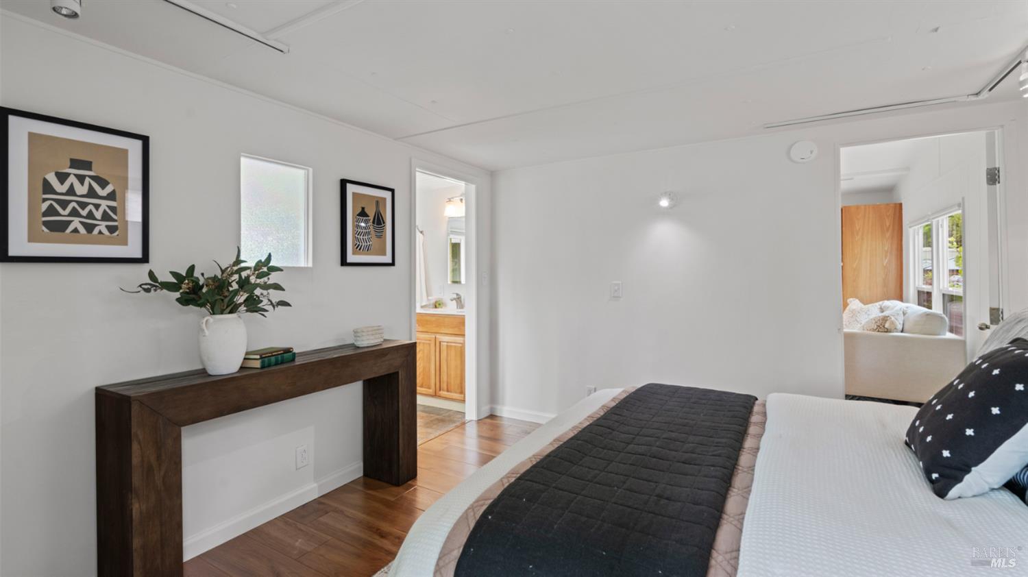 Detail Gallery Image 23 of 44 For 204 Barcelona Ave, Novato,  CA 94949 - 2 Beds | 2 Baths