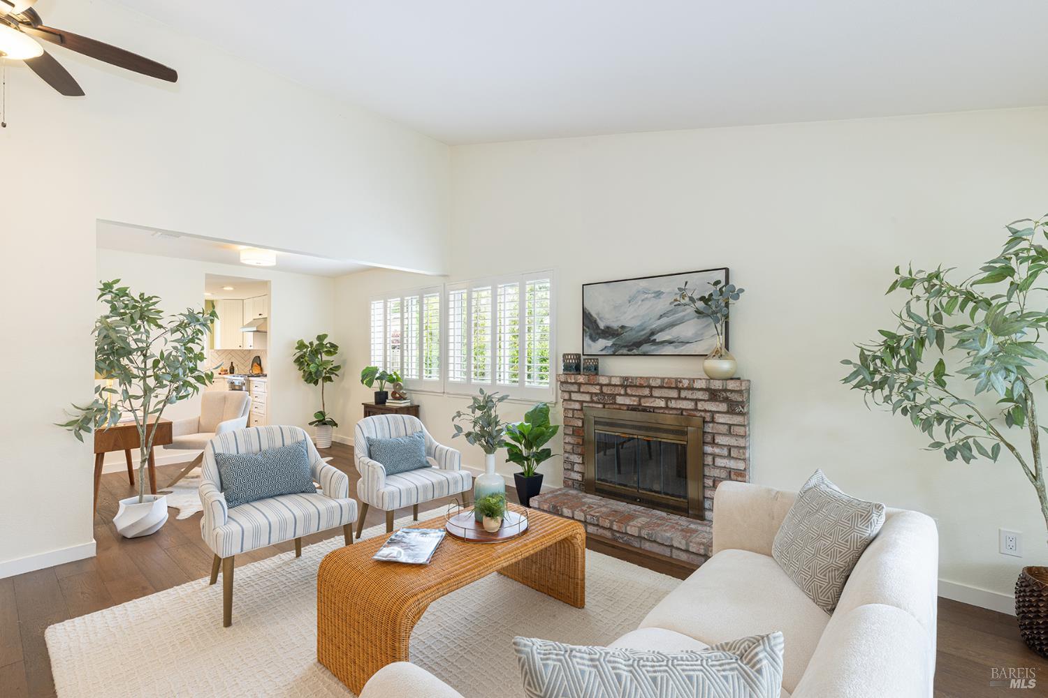 Detail Gallery Image 2 of 54 For 2431 Shoreline Dr, Napa,  CA 94558 - 3 Beds | 2 Baths
