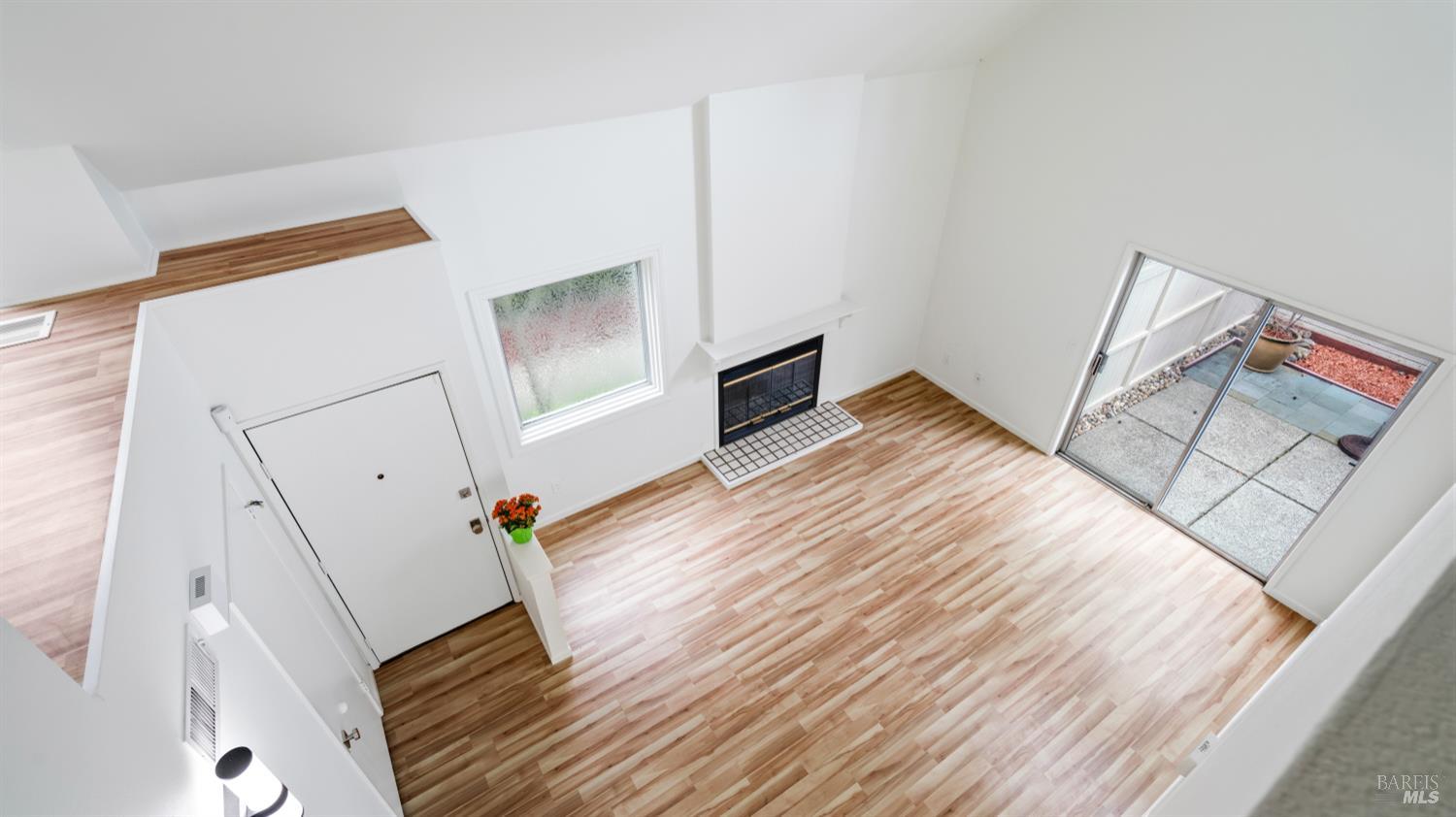 Detail Gallery Image 20 of 33 For 3335 Yulupa Ave, Santa Rosa,  CA 95405 - 3 Beds | 1/1 Baths