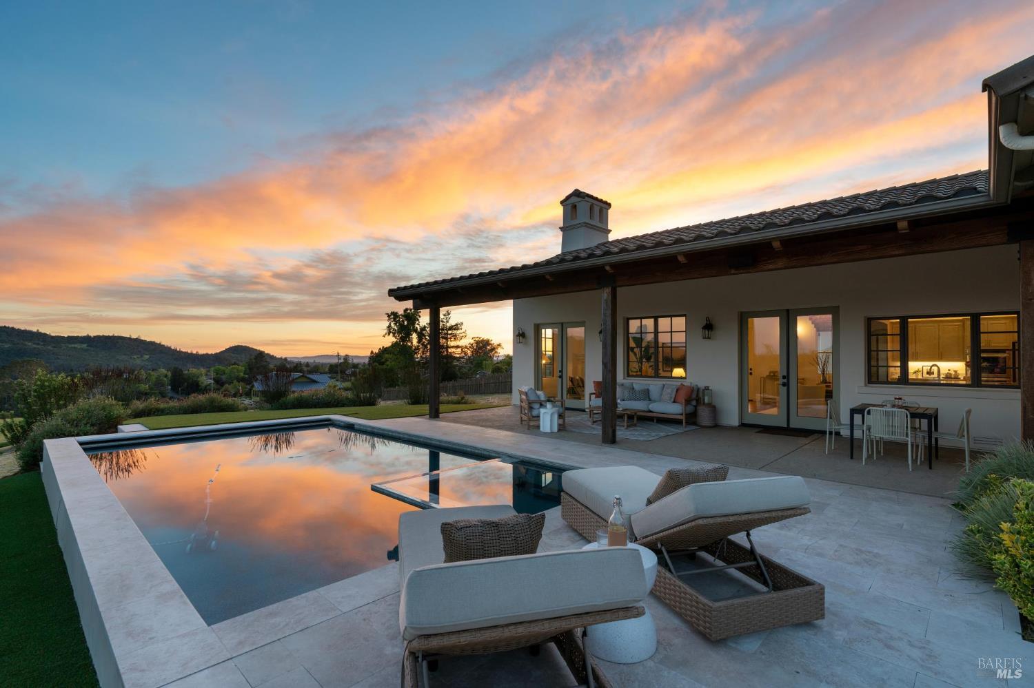 Detail Gallery Image 2 of 67 For 5792 Futura Way, Santa Rosa,  CA 95409 - 2 Beds | 3 Baths