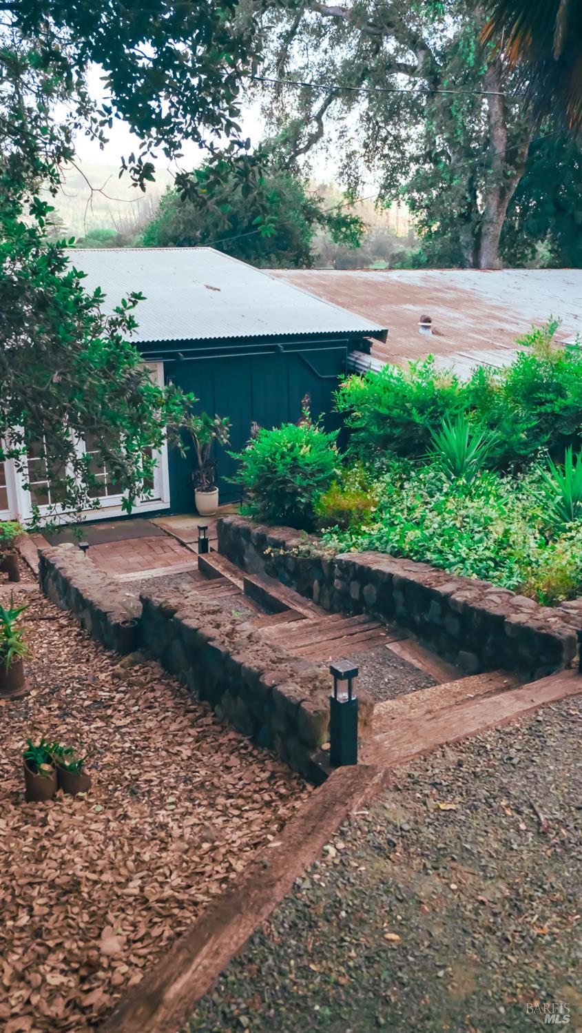 Detail Gallery Image 15 of 34 For 4405 Silverado Trl, Calistoga,  CA 94515 - 3 Beds | 1/1 Baths