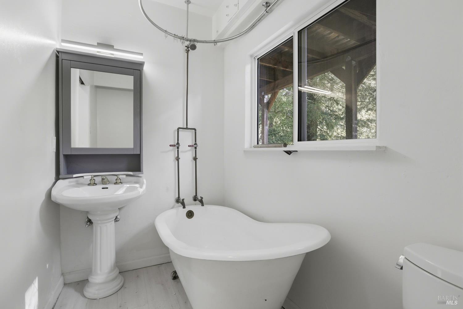 Detail Gallery Image 20 of 31 For 10 Pedrini Way, Lagunitas,  CA 94938 - – Beds | – Baths