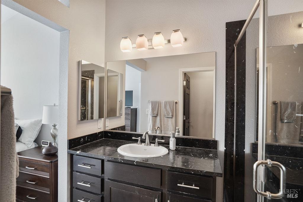 Detail Gallery Image 26 of 43 For 440 E E St, Benicia,  CA 94510 - 2 Beds | 2/1 Baths