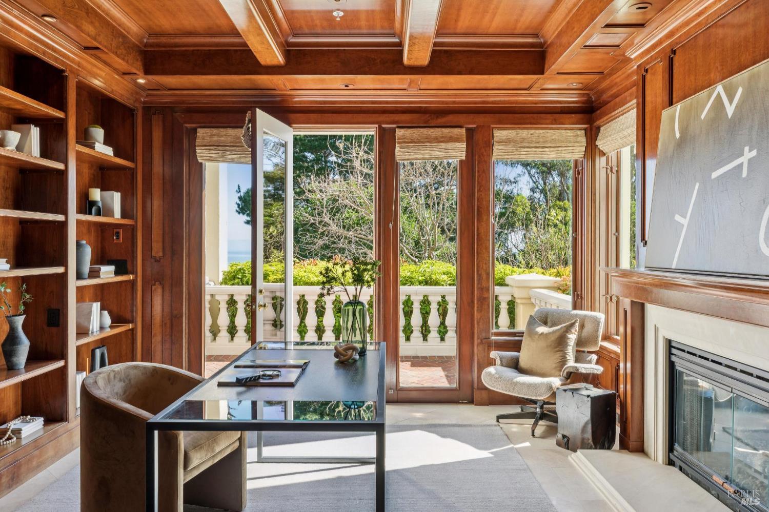 Detail Gallery Image 62 of 96 For 44 Marin Bay Park Ct, San Rafael,  CA 94901 - 5 Beds | 5/1 Baths