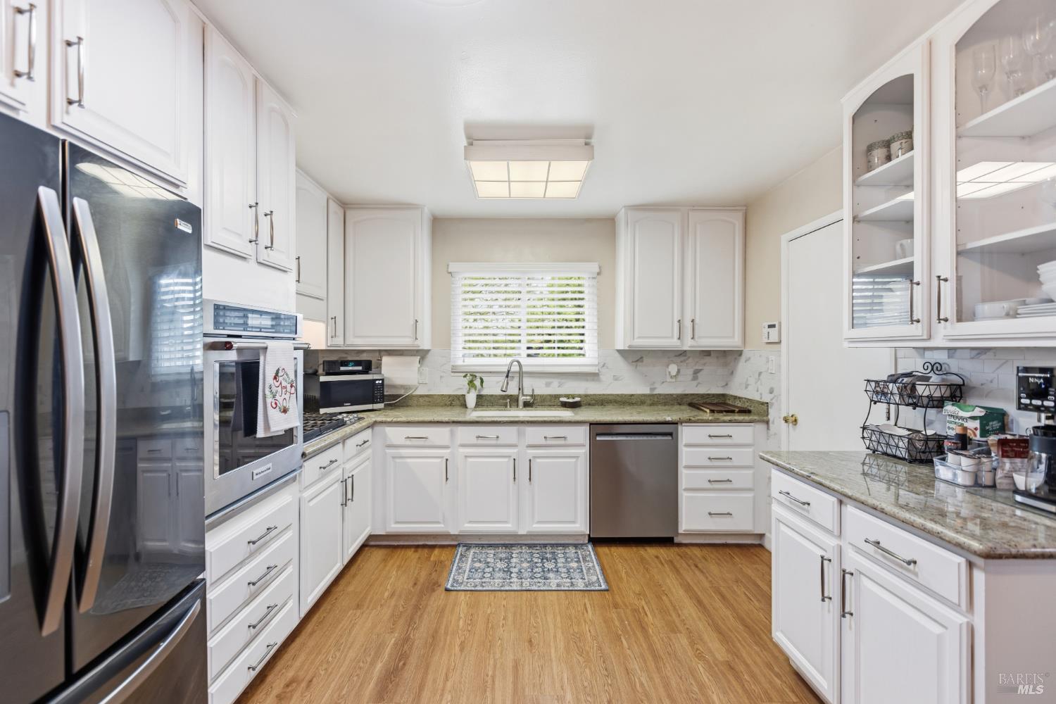 Detail Gallery Image 8 of 29 For 1260 Sierra Ave, Napa,  CA 94558 - 3 Beds | 2 Baths