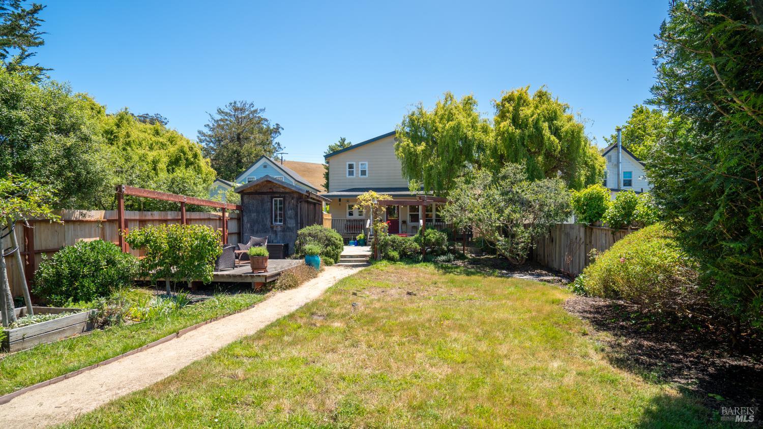 Detail Gallery Image 32 of 39 For 27345 State Route 1 Unkn, Tomales,  CA 94971 - 3 Beds | 2/1 Baths