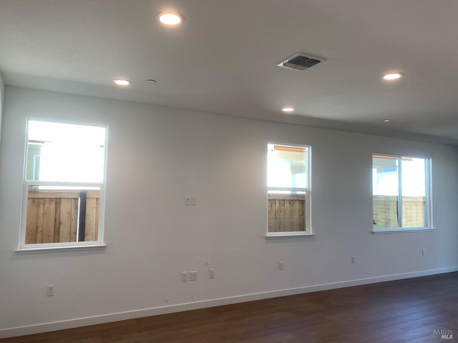 Detail Gallery Image 6 of 13 For 2424 Revival Ln, Rio Vista,  CA 94571 - 2 Beds | 2 Baths