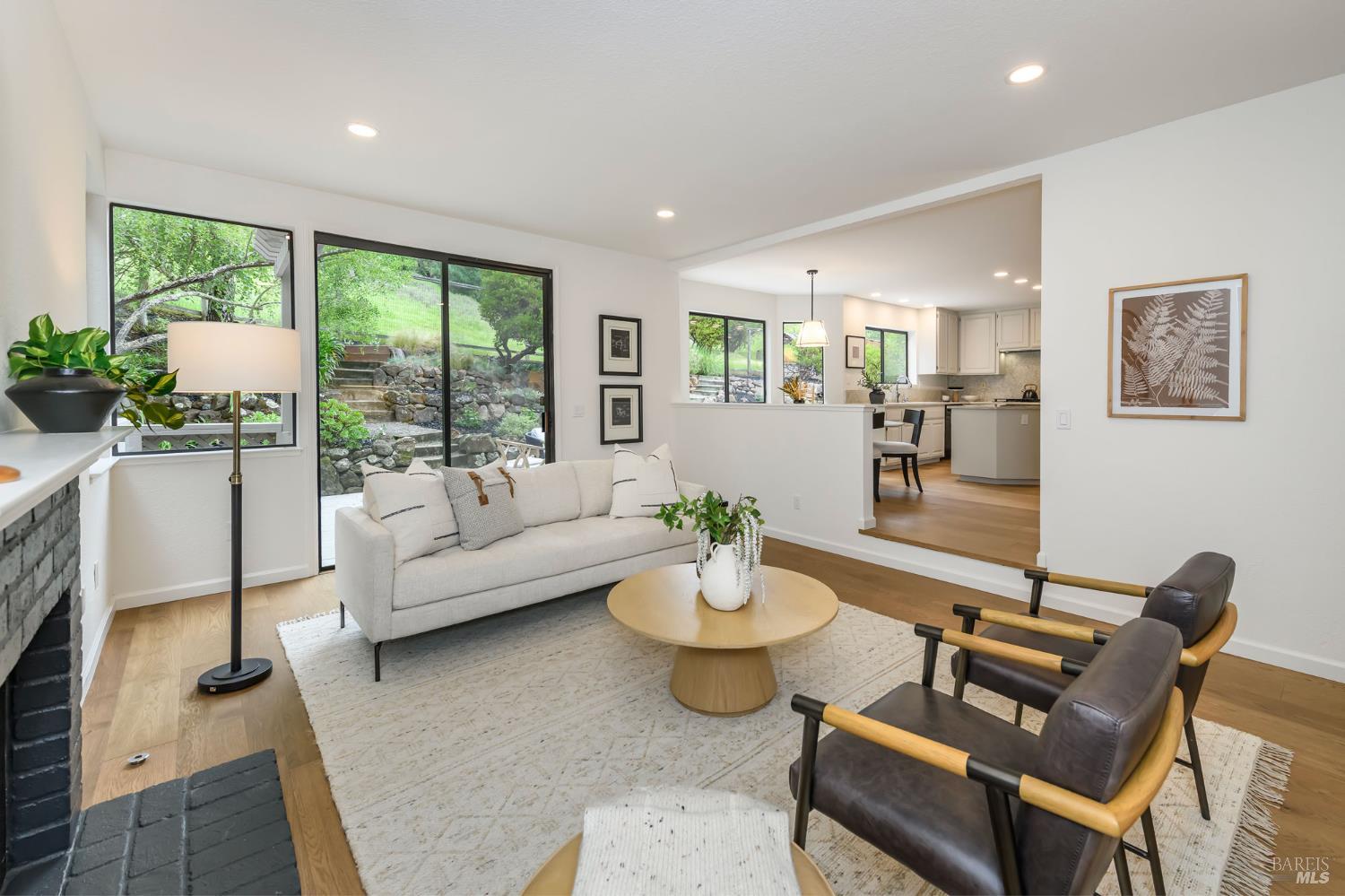 Detail Gallery Image 17 of 45 For 493 Fieldstone Dr, Novato,  CA 94945 - 4 Beds | 3 Baths