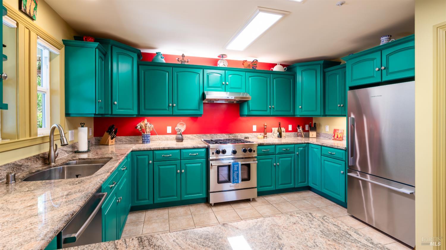 Detail Gallery Image 11 of 39 For 27345 State Route 1 Unkn, Tomales,  CA 94971 - 3 Beds | 2/1 Baths