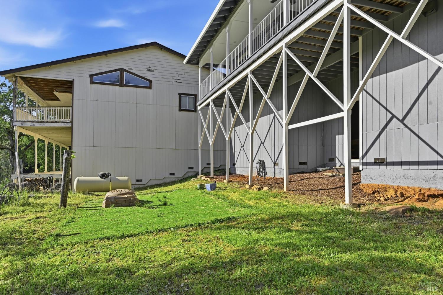 Detail Gallery Image 29 of 40 For 18669 Deer Hill Rd, Hidden Valley Lake,  CA 95467 - 3 Beds | 2 Baths