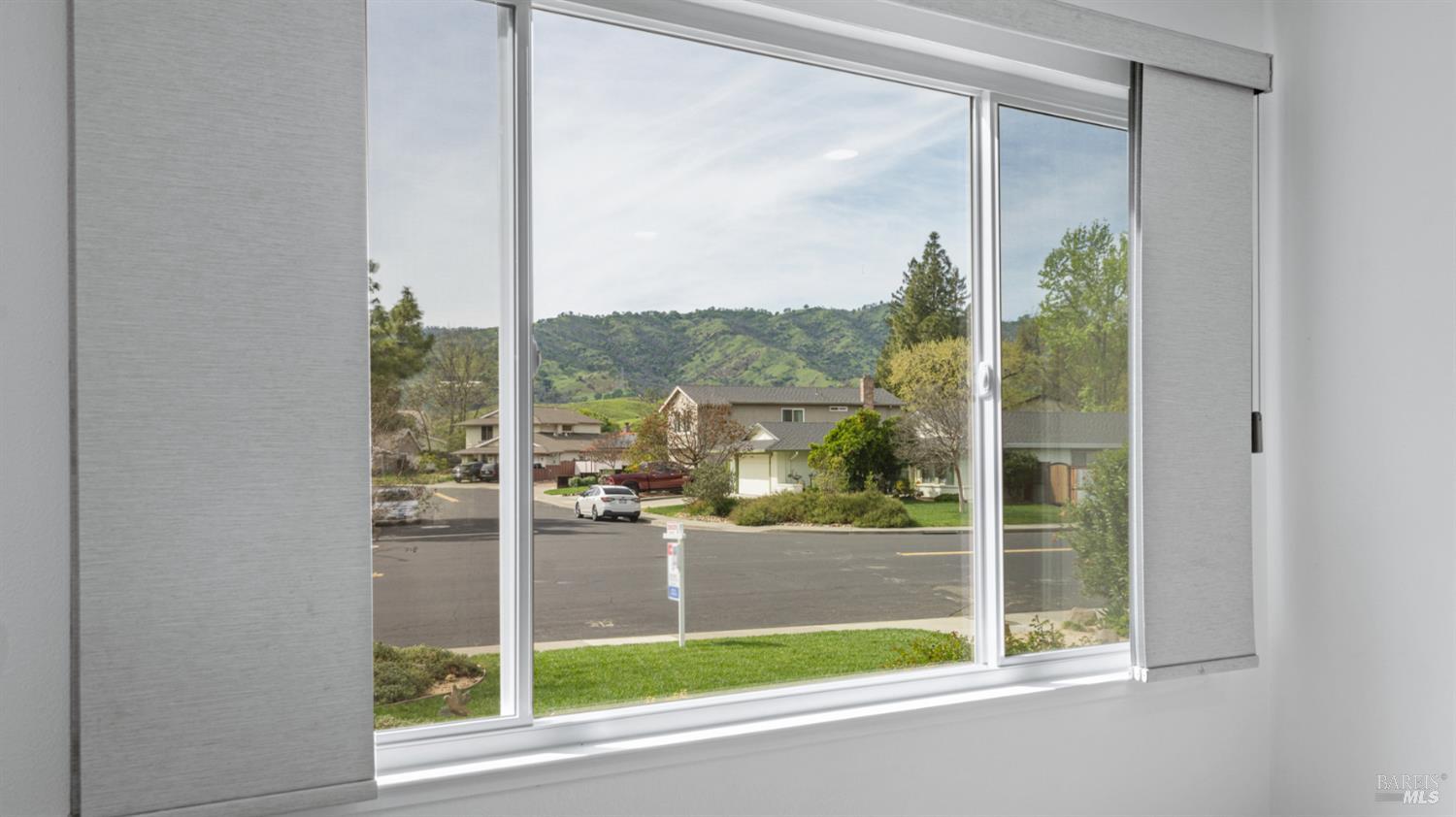 Detail Gallery Image 12 of 54 For 287 N Alamo Dr, Vacaville,  CA 95688 - 4 Beds | 2/1 Baths