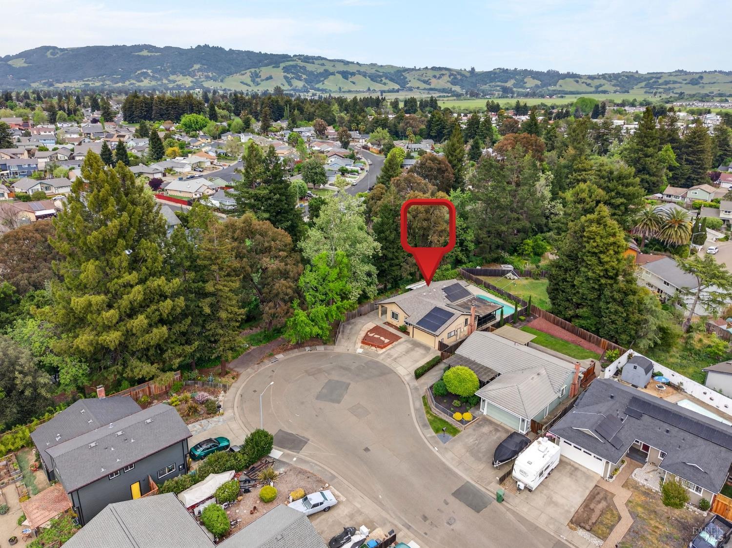 Detail Gallery Image 2 of 21 For 6174 San Benito Ct, Rohnert Park,  CA 94928 - 4 Beds | 2 Baths