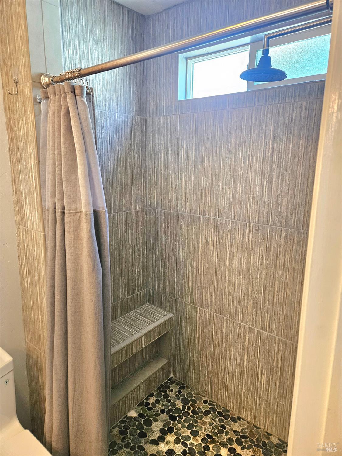 Detail Gallery Image 37 of 46 For 354 Wikiup Dr, Santa Rosa,  CA 95403 - 3 Beds | 2 Baths