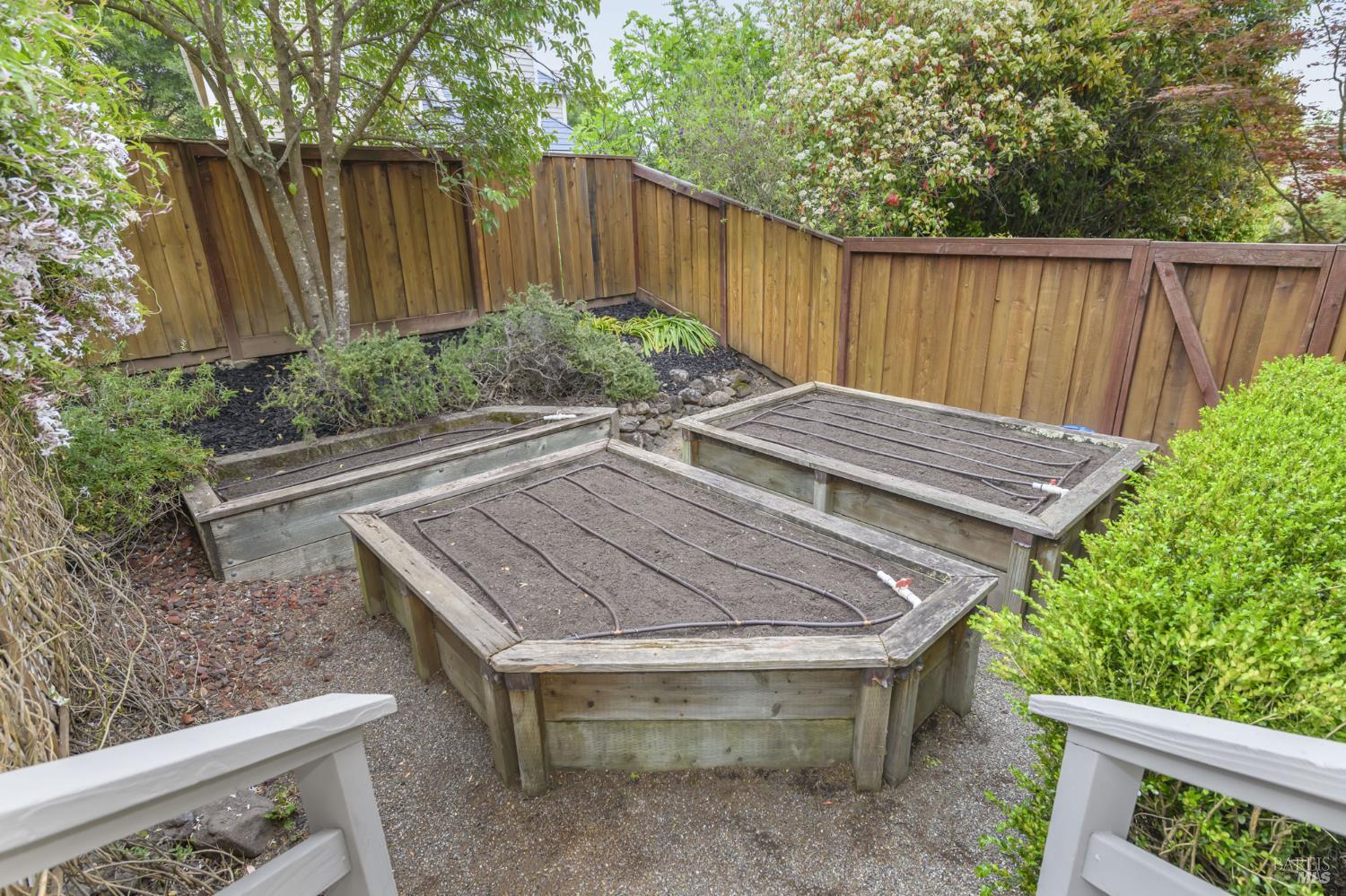 Detail Gallery Image 42 of 45 For 493 Fieldstone Dr, Novato,  CA 94945 - 4 Beds | 3 Baths