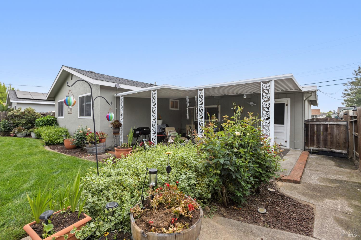 Detail Gallery Image 23 of 29 For 1260 Sierra Ave, Napa,  CA 94558 - 3 Beds | 2 Baths