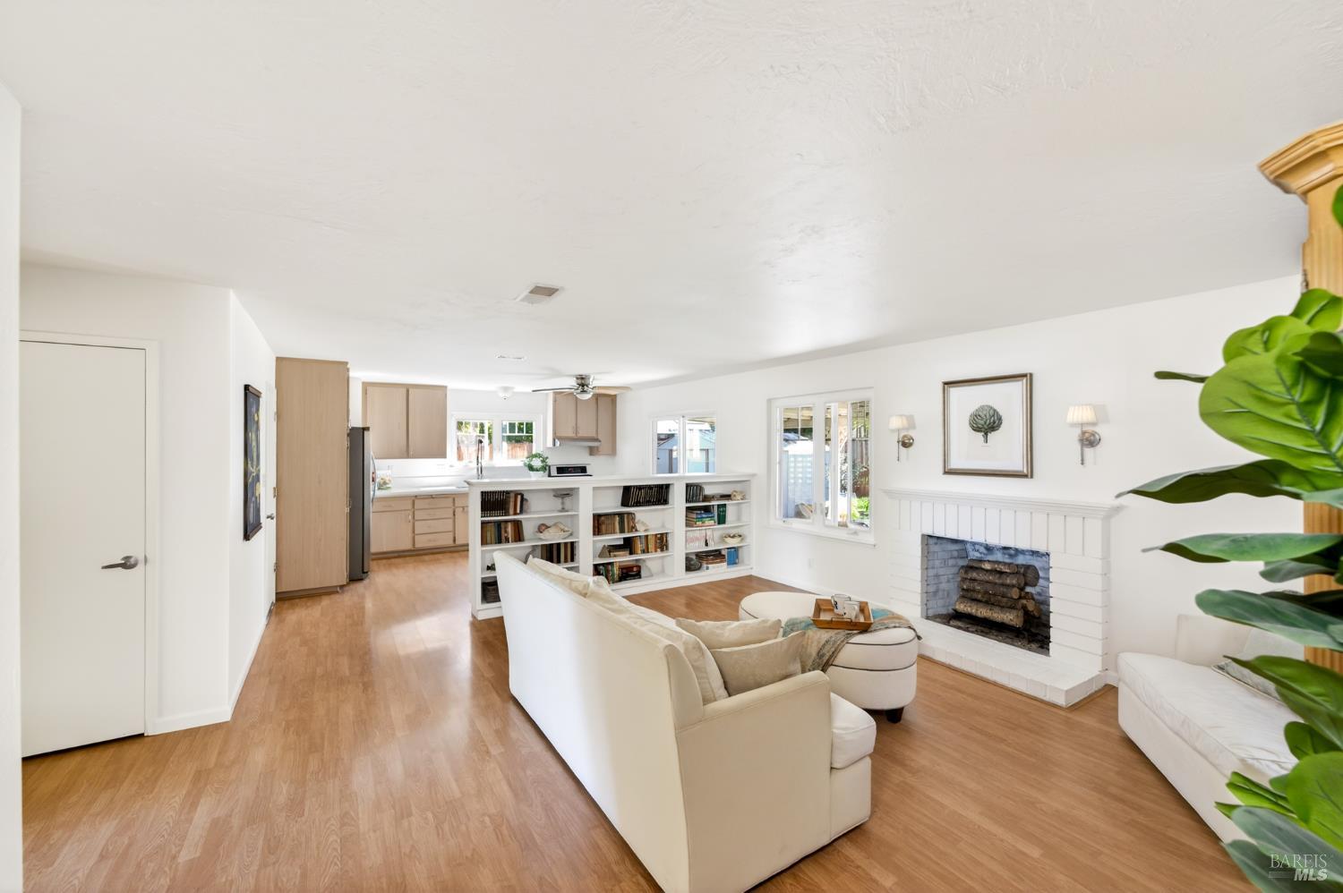 Detail Gallery Image 18 of 34 For 3541 Twin Oaks Dr, Napa,  CA 94558 - 4 Beds | 2 Baths