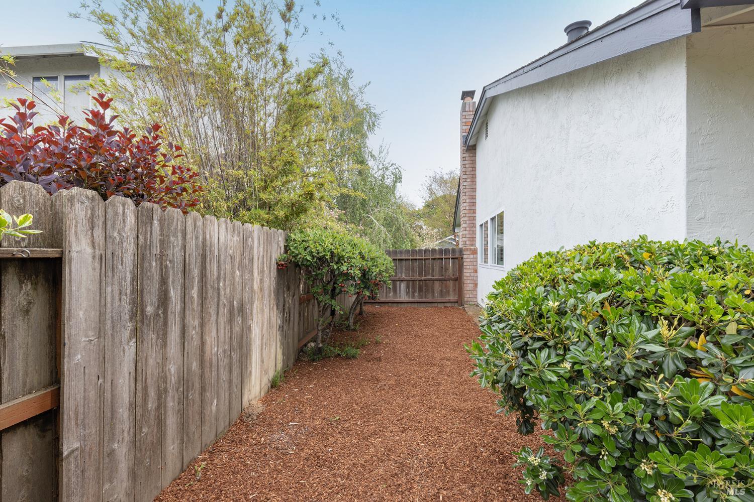 Detail Gallery Image 51 of 54 For 2431 Shoreline Dr, Napa,  CA 94558 - 3 Beds | 2 Baths