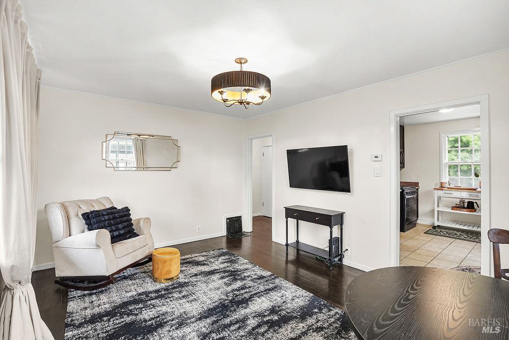 Detail Gallery Image 3 of 20 For 59 Baldwin St, Vallejo,  CA 94590 - 2 Beds | 1 Baths