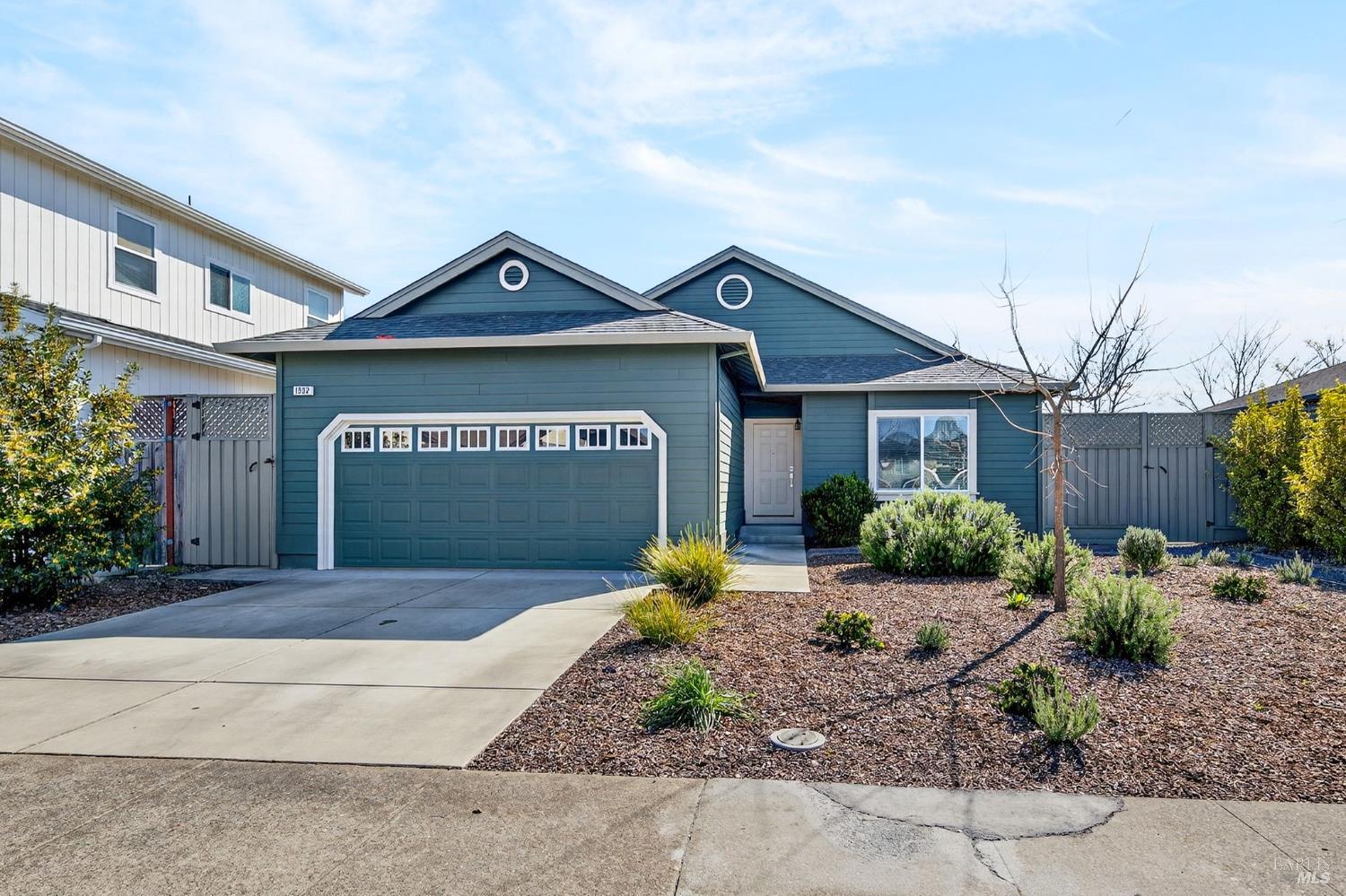 Detail Gallery Image 2 of 39 For 1932 Camino Del Prado Unkn, Santa Rosa,  CA 95403 - 3 Beds | 2 Baths