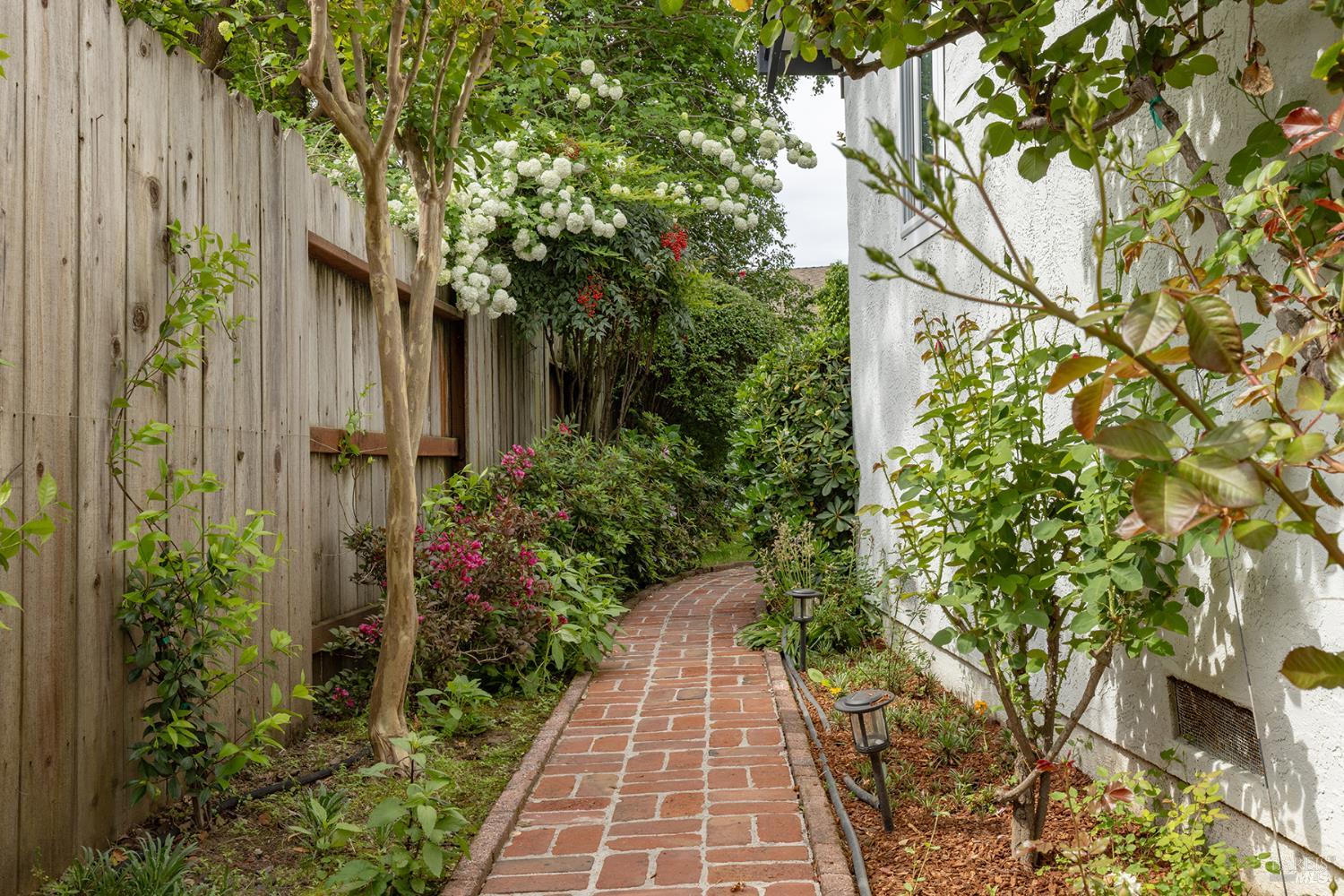 Detail Gallery Image 49 of 54 For 2431 Shoreline Dr, Napa,  CA 94558 - 3 Beds | 2 Baths