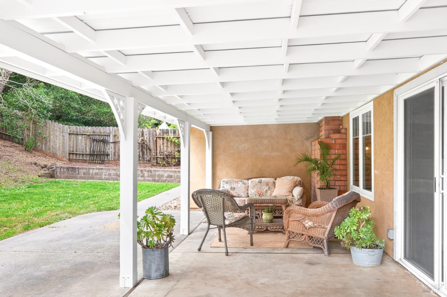 Detail Gallery Image 30 of 34 For 3541 Twin Oaks Dr, Napa,  CA 94558 - 4 Beds | 2 Baths