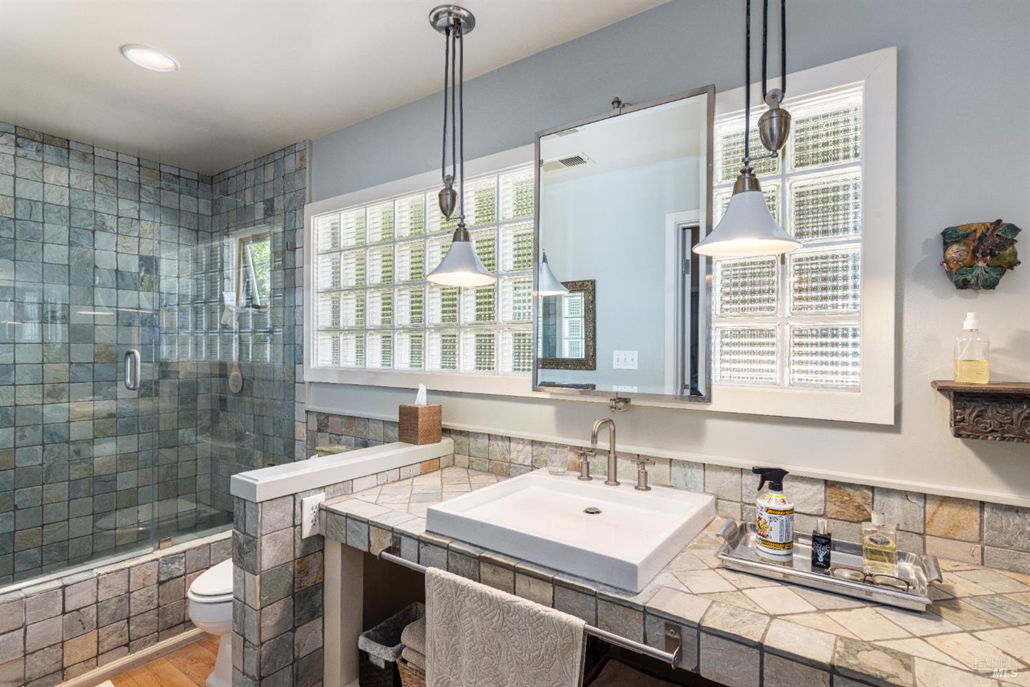 Detail Gallery Image 18 of 41 For 3000 Warm Springs Rd, Glen Ellen,  CA 95442 - 3 Beds | 3 Baths