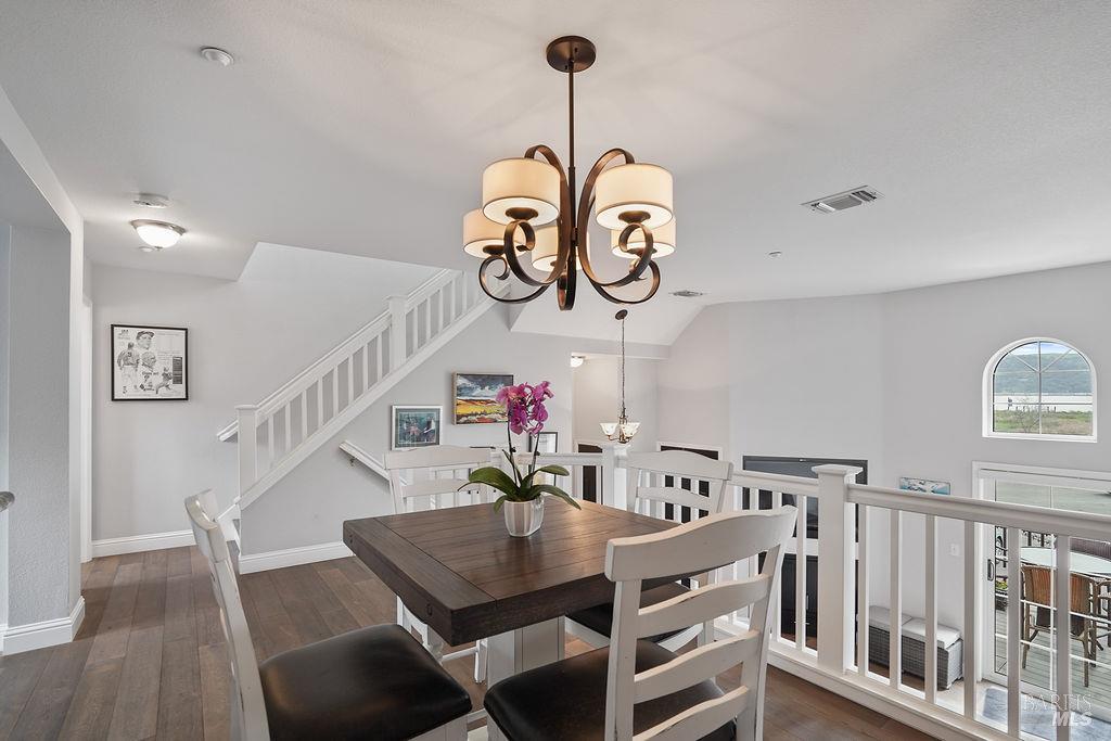 Detail Gallery Image 10 of 43 For 440 E E St, Benicia,  CA 94510 - 2 Beds | 2/1 Baths