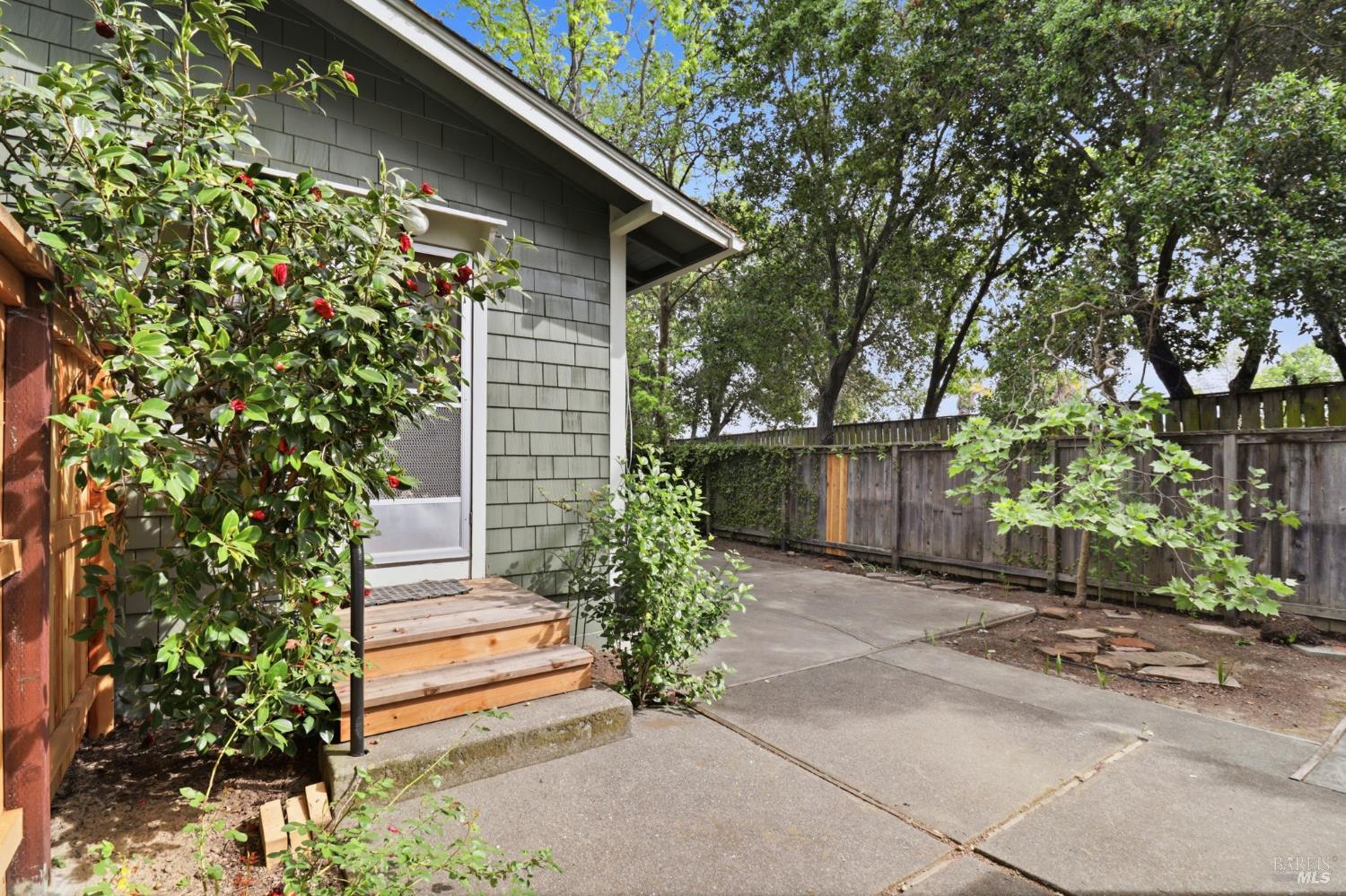 Detail Gallery Image 21 of 27 For 88 Martin Dr, Novato,  CA 94949 - 2 Beds | 1 Baths