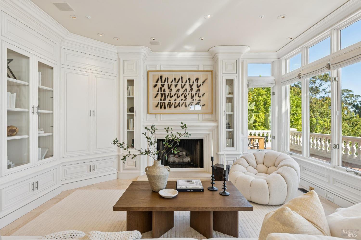 Detail Gallery Image 23 of 96 For 44 Marin Bay Park Ct, San Rafael,  CA 94901 - 5 Beds | 5/1 Baths