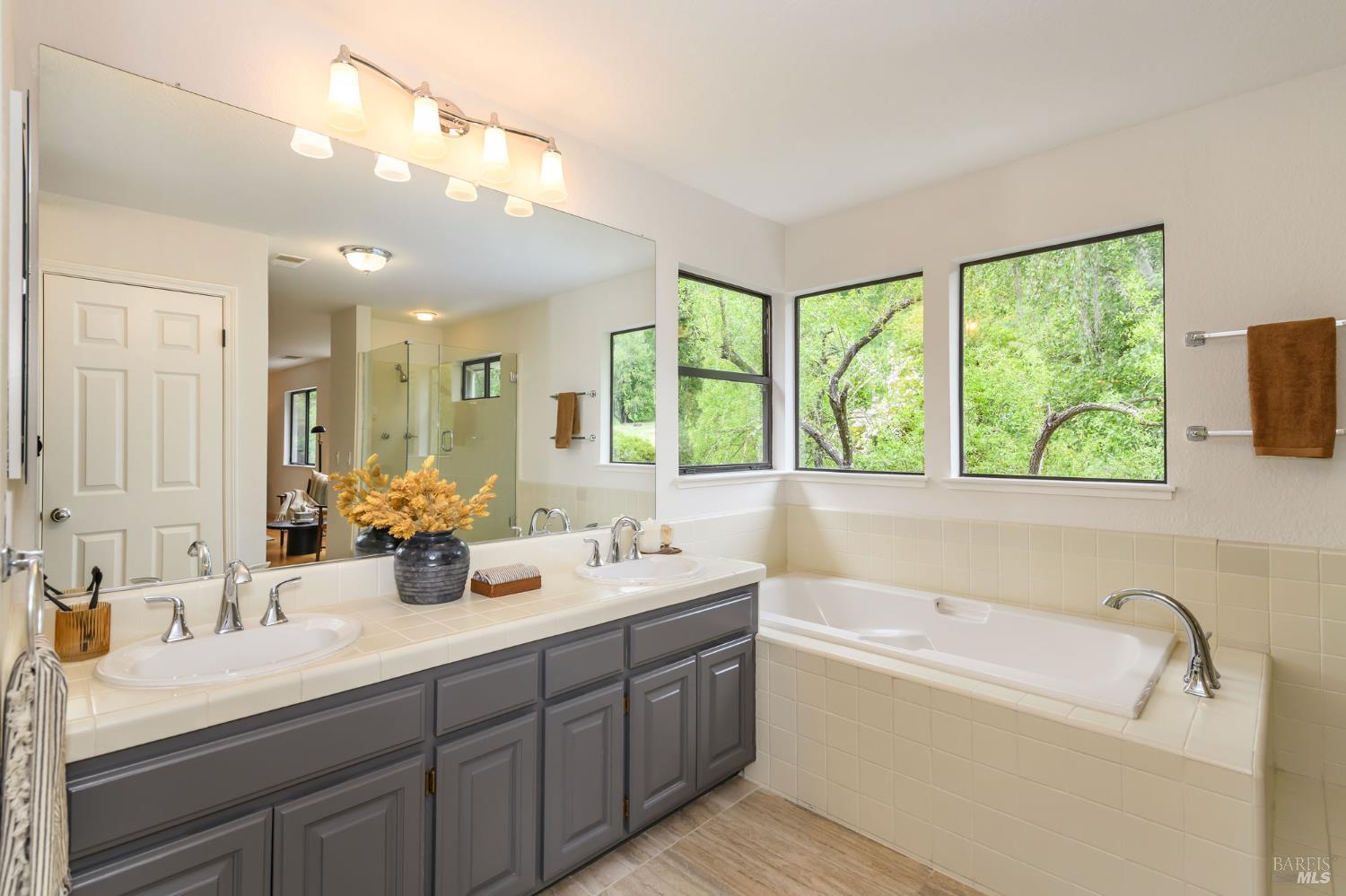 Detail Gallery Image 34 of 45 For 493 Fieldstone Dr, Novato,  CA 94945 - 4 Beds | 3 Baths