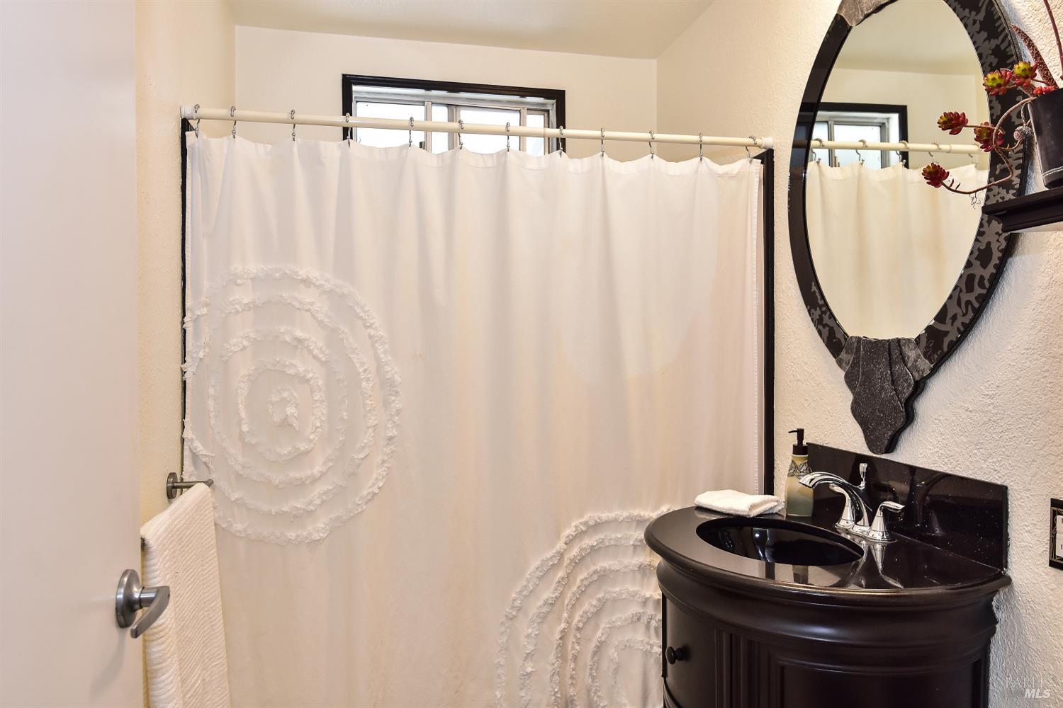 Detail Gallery Image 23 of 39 For 41 Cuernavaca Dr, Sonoma,  CA 95476 - 2 Beds | 2 Baths