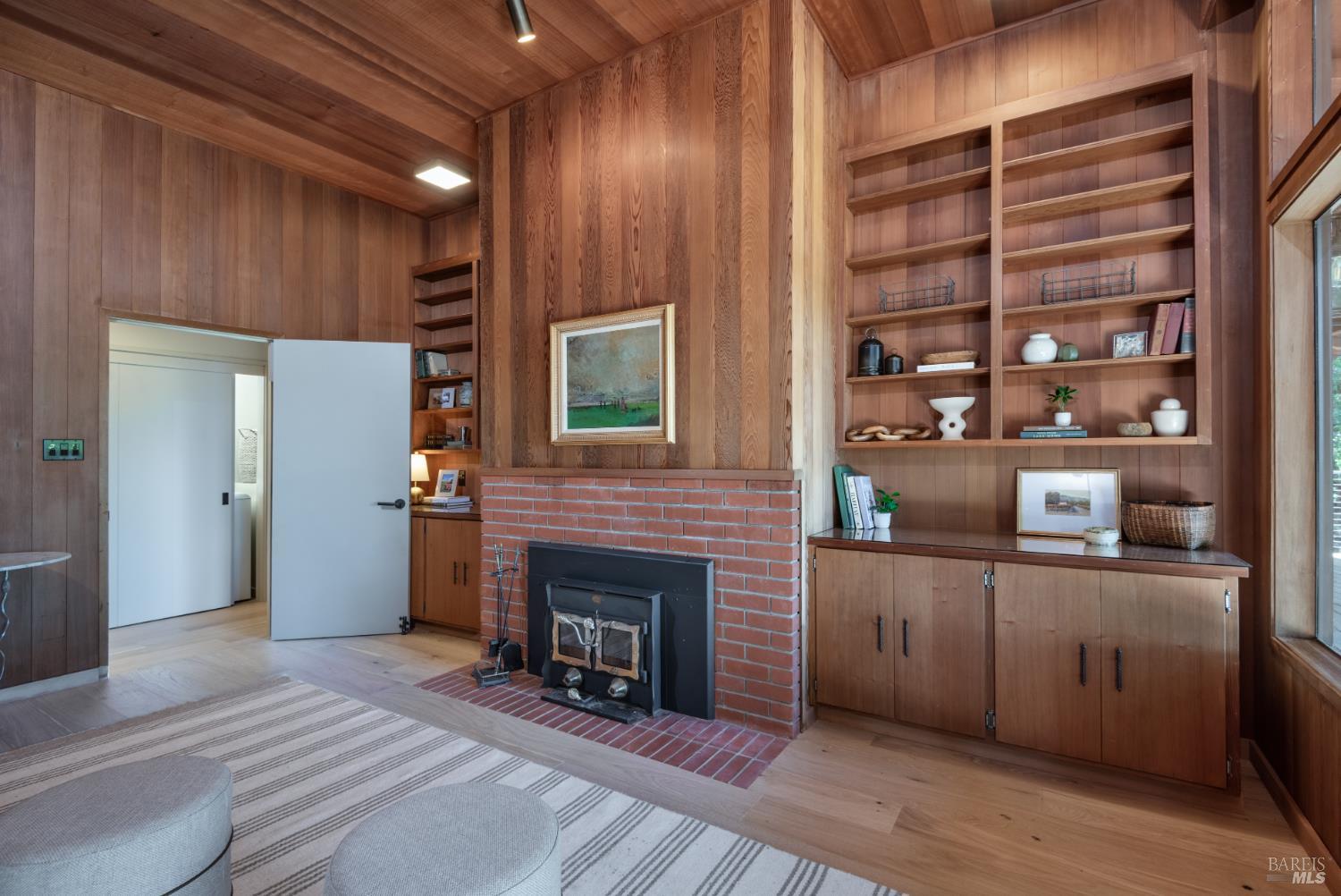 Detail Gallery Image 21 of 43 For 18492 White Oak Dr, Sonoma,  CA 95476 - 4 Beds | 4/1 Baths