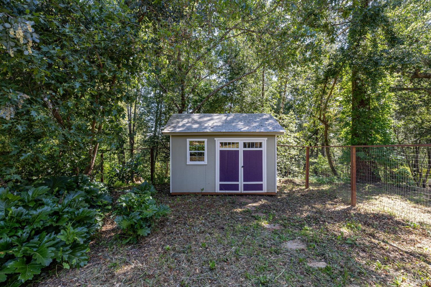 Detail Gallery Image 20 of 26 For 10661 Woodside Dr, Forestville,  CA 95436 - 2 Beds | 1 Baths