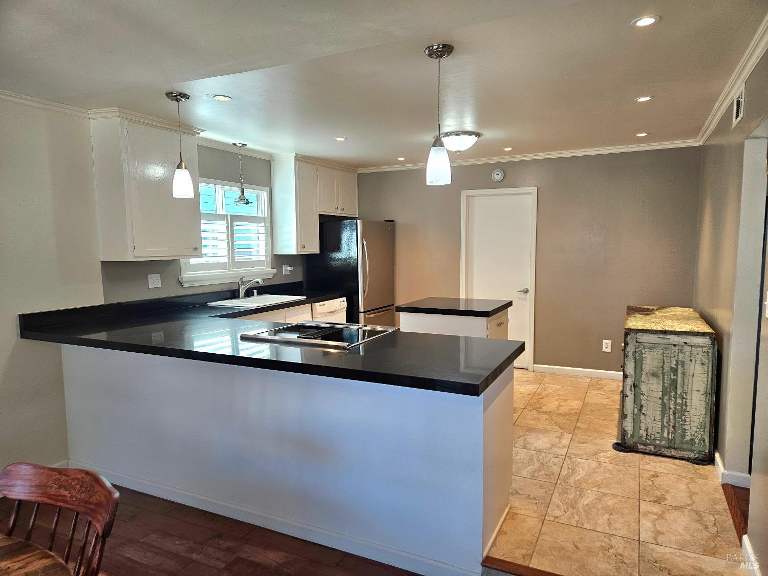 Detail Gallery Image 32 of 46 For 354 Wikiup Dr, Santa Rosa,  CA 95403 - 3 Beds | 2 Baths