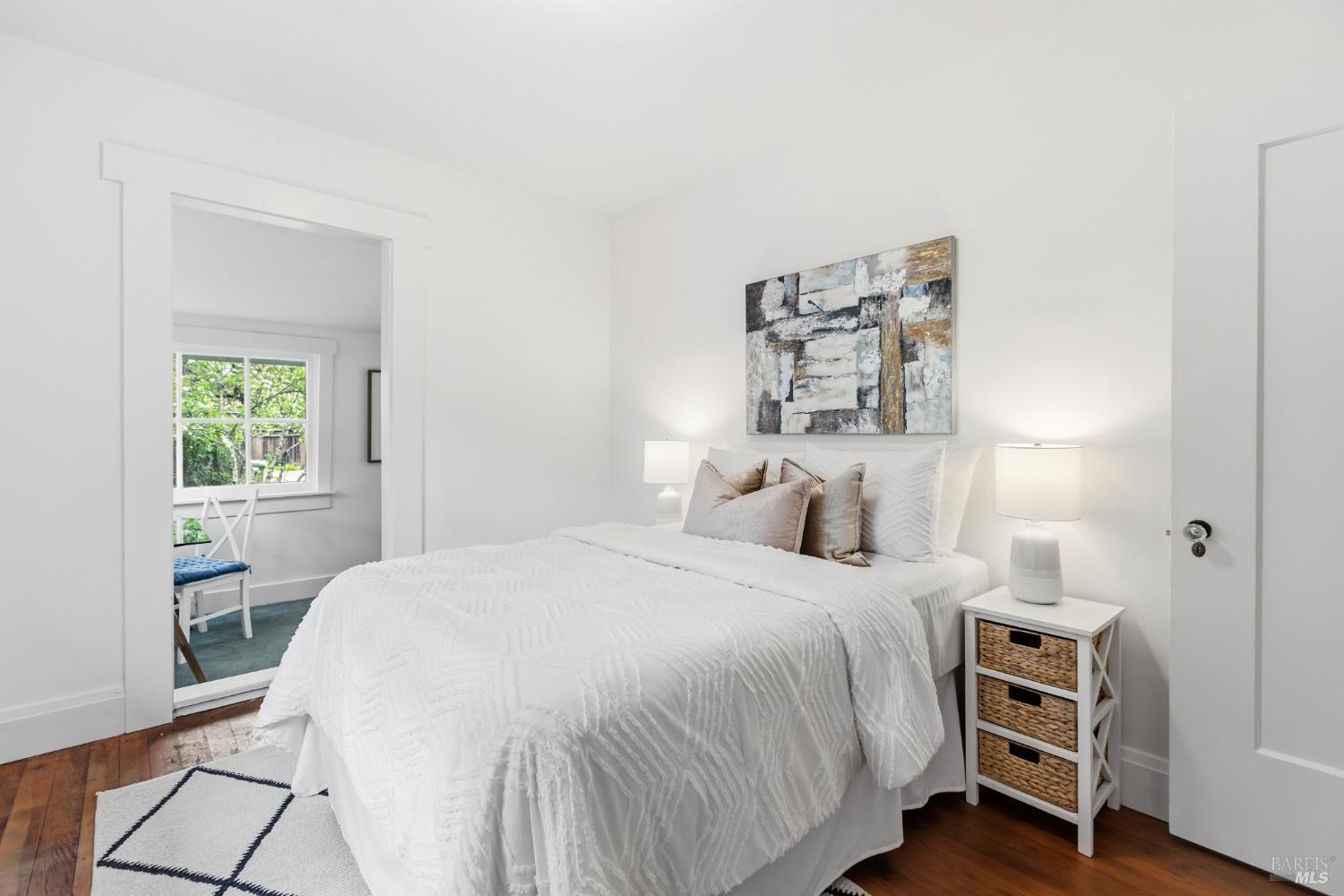 Detail Gallery Image 9 of 34 For 31 Rowland Ct, San Anselmo,  CA 94960 - 3 Beds | 1 Baths