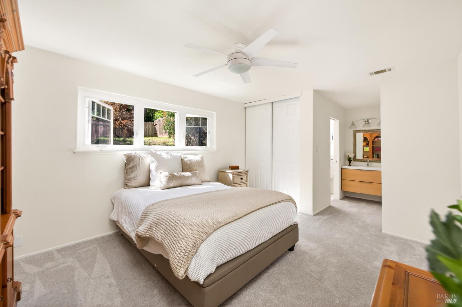 Detail Gallery Image 8 of 34 For 3541 Twin Oaks Dr, Napa,  CA 94558 - 4 Beds | 2 Baths