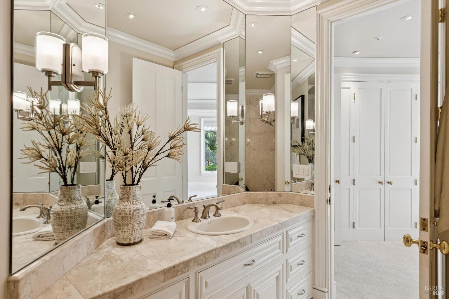 Detail Gallery Image 69 of 96 For 44 Marin Bay Park Ct, San Rafael,  CA 94901 - 5 Beds | 5/1 Baths