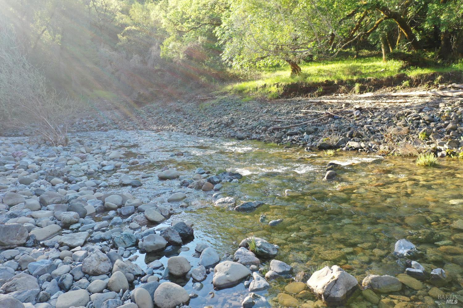 Detail Gallery Image 16 of 37 For 12950 Eagle Rock Rd, Hopland,  CA 95449 - – Beds | – Baths