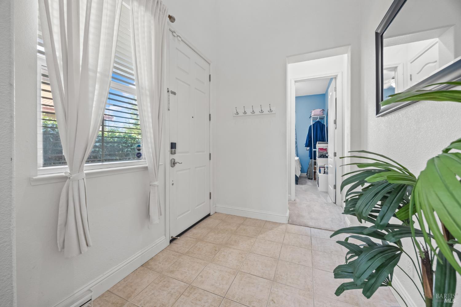 Detail Gallery Image 6 of 51 For 5161 Freitas Way, Fairfield,  CA 94533 - 3 Beds | 2 Baths