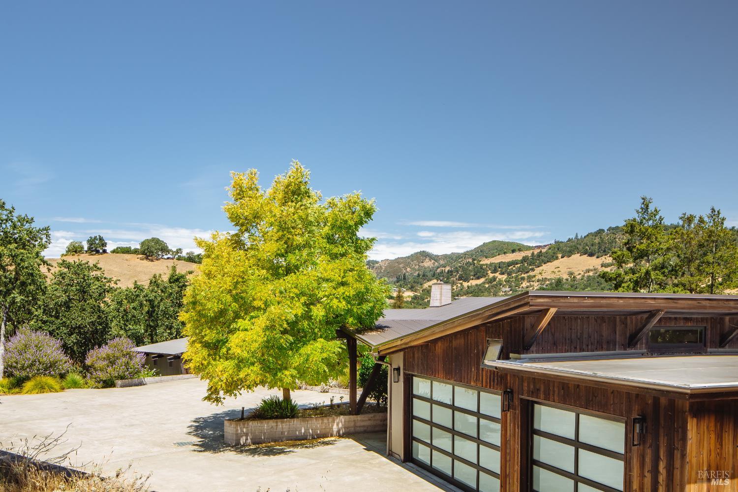 Detail Gallery Image 66 of 74 For 4125 Wallace Rd, Santa Rosa,  CA 95404 - 3 Beds | 4/1 Baths