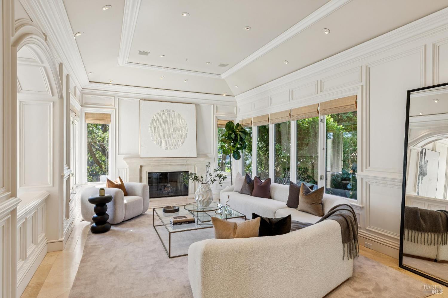 Detail Gallery Image 41 of 96 For 44 Marin Bay Park Ct, San Rafael,  CA 94901 - 5 Beds | 5/1 Baths