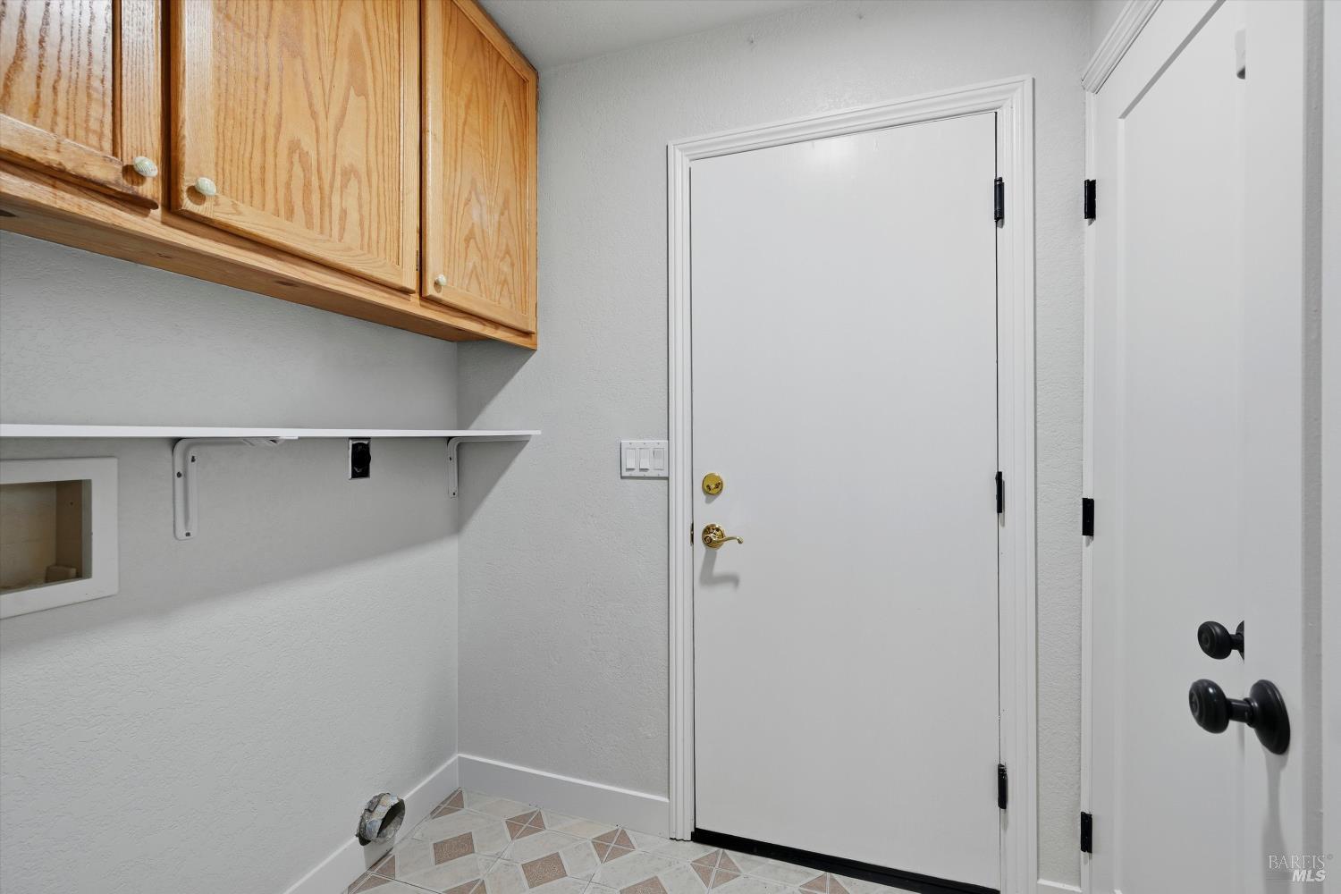 Detail Gallery Image 25 of 40 For 18669 Deer Hill Rd, Hidden Valley Lake,  CA 95467 - 3 Beds | 2 Baths