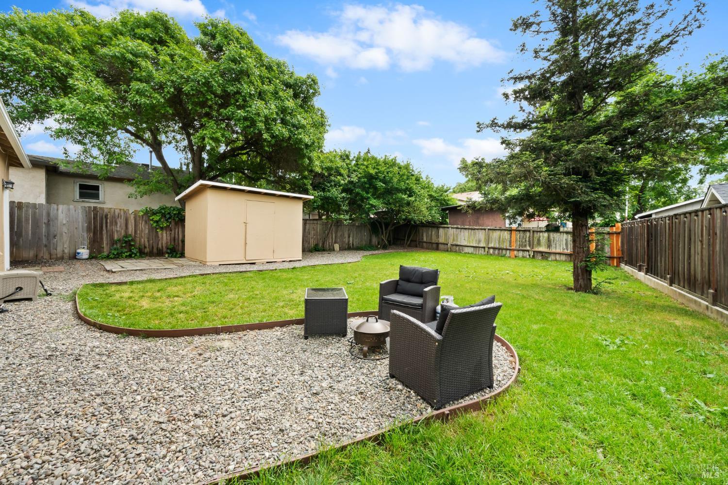 Detail Gallery Image 24 of 34 For 218 Hillcrest Ave, Benicia,  CA 94510 - 2 Beds | 1 Baths