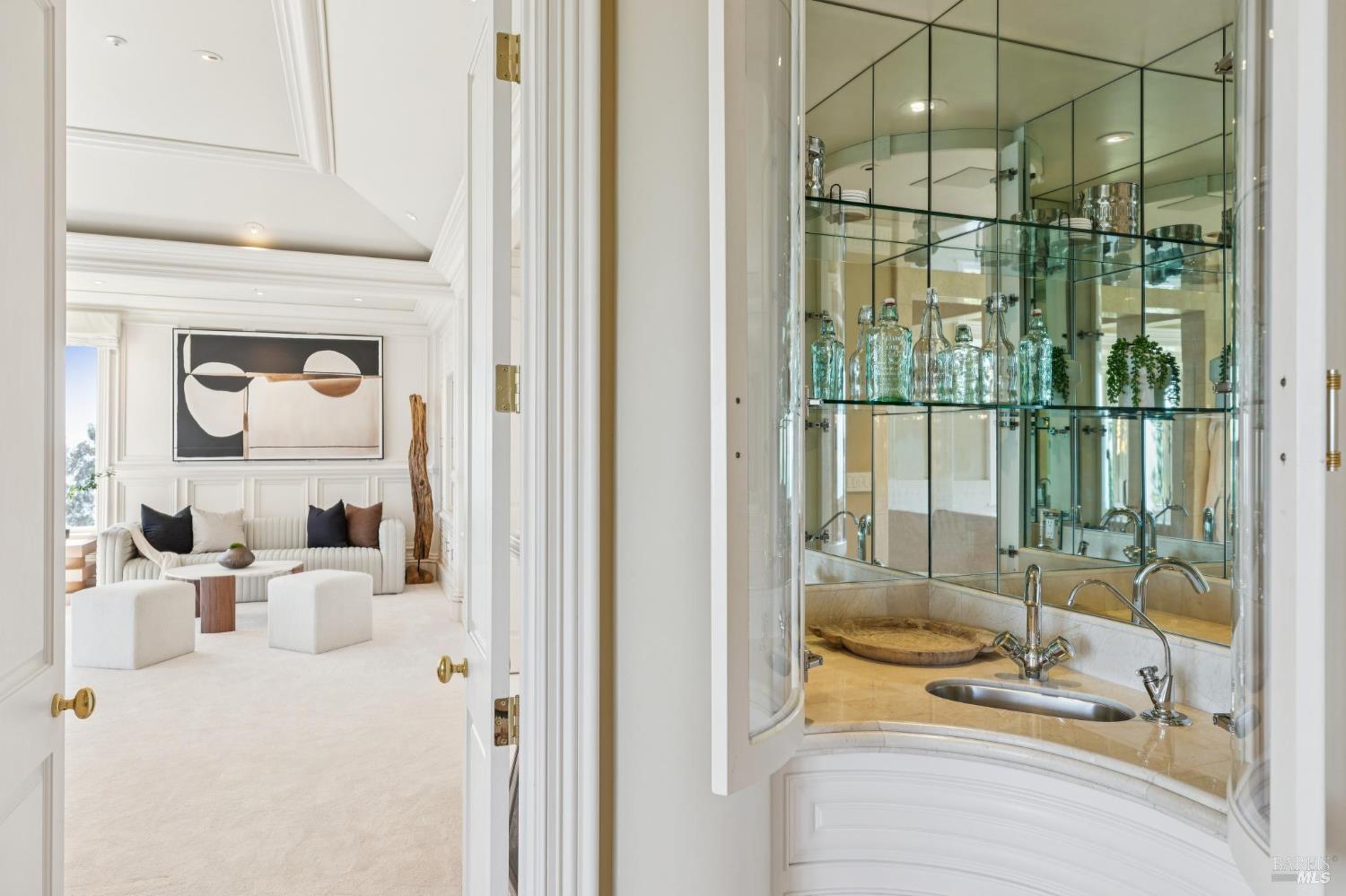 Detail Gallery Image 60 of 96 For 44 Marin Bay Park Ct, San Rafael,  CA 94901 - 5 Beds | 5/1 Baths