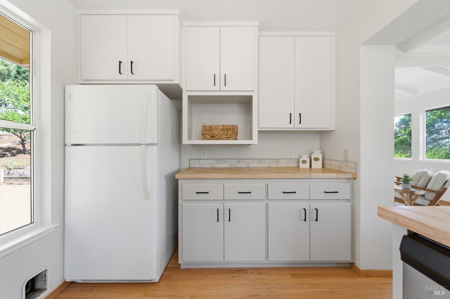 Detail Gallery Image 21 of 59 For 178 Reservoir Rd, San Rafael,  CA 94901 - 4 Beds | 3 Baths