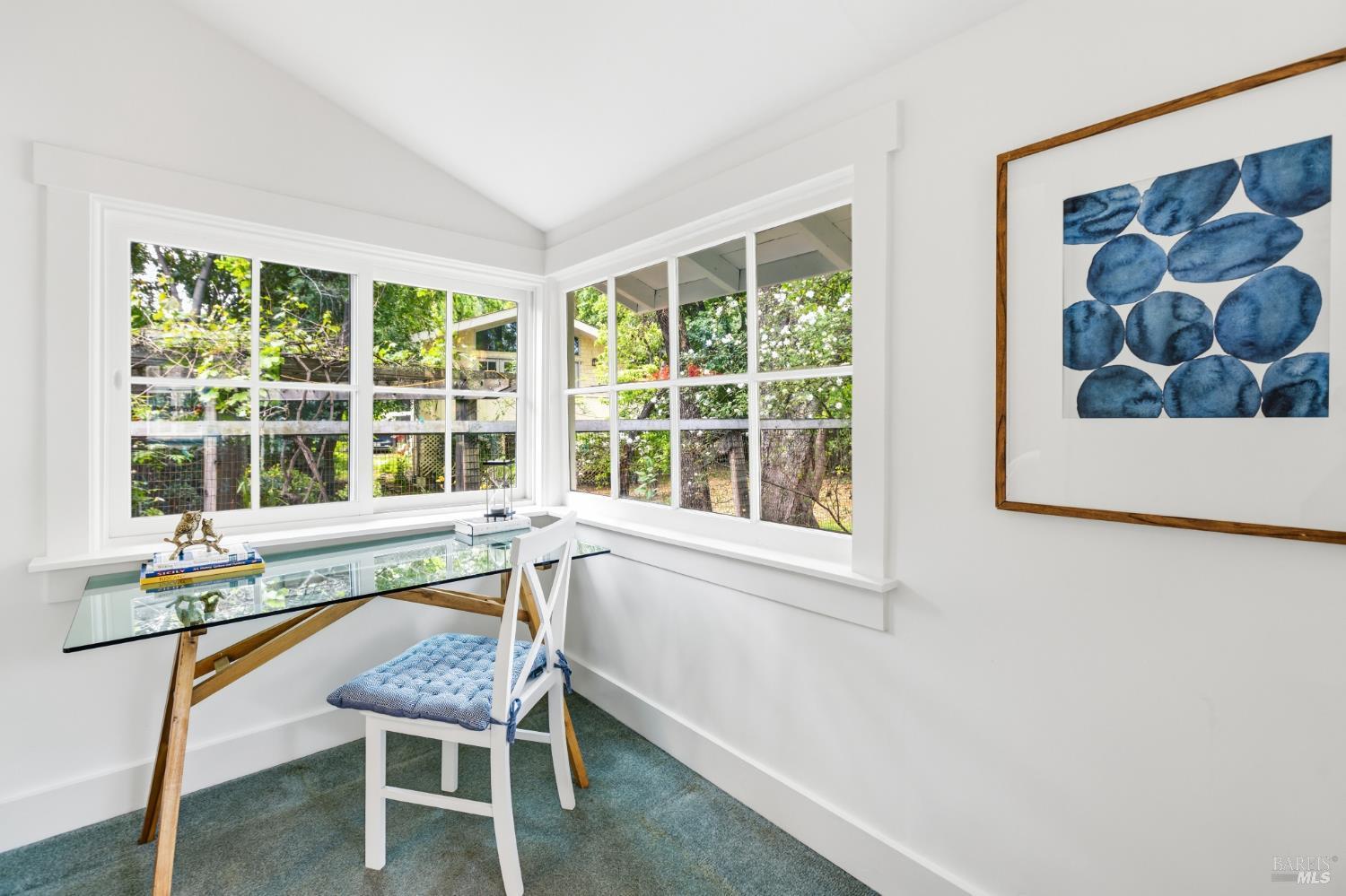 Detail Gallery Image 10 of 34 For 31 Rowland Ct, San Anselmo,  CA 94960 - 3 Beds | 1 Baths