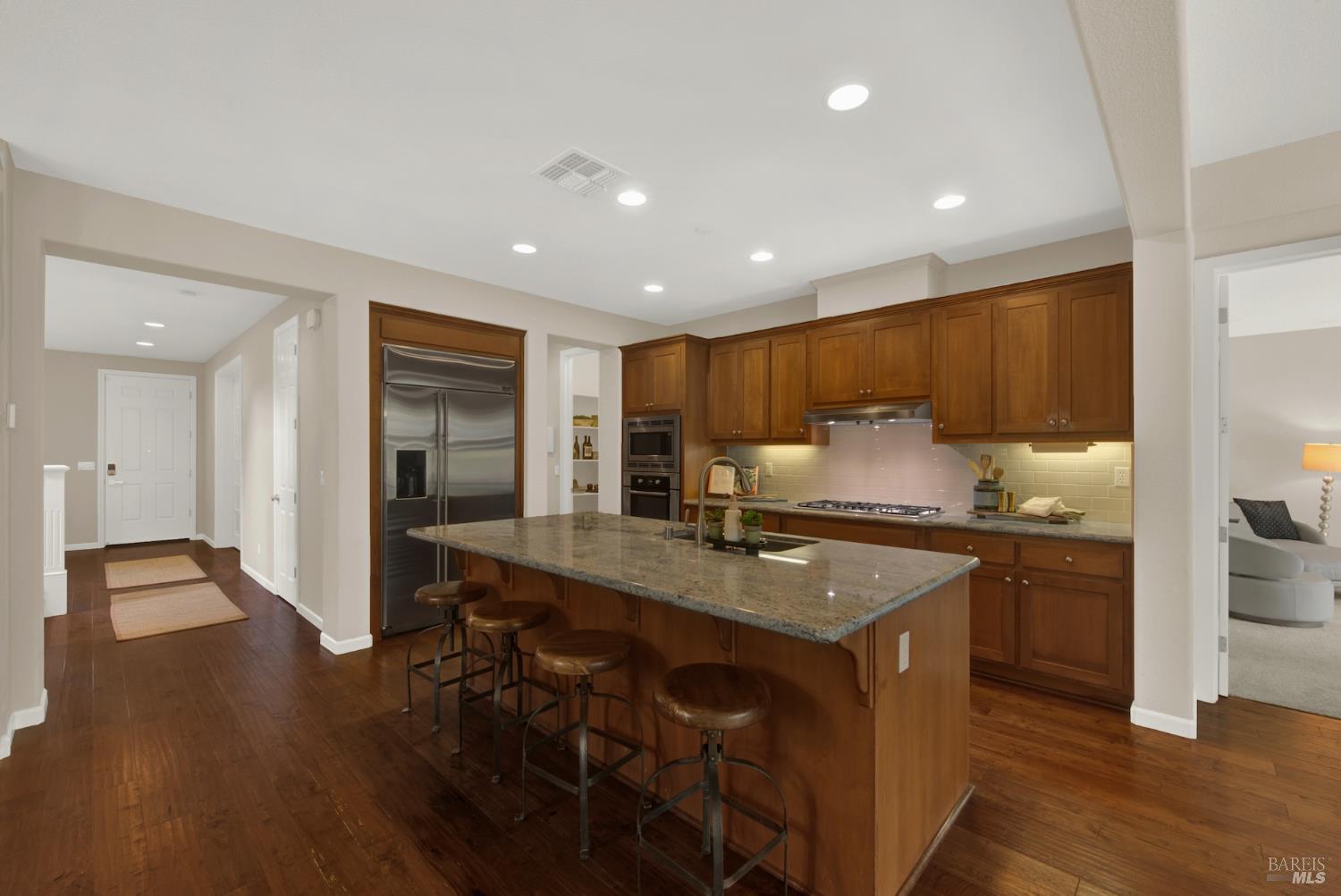 Detail Gallery Image 24 of 82 For 18 Riverton Ct, Napa,  CA 94558 - 4 Beds | 2/1 Baths