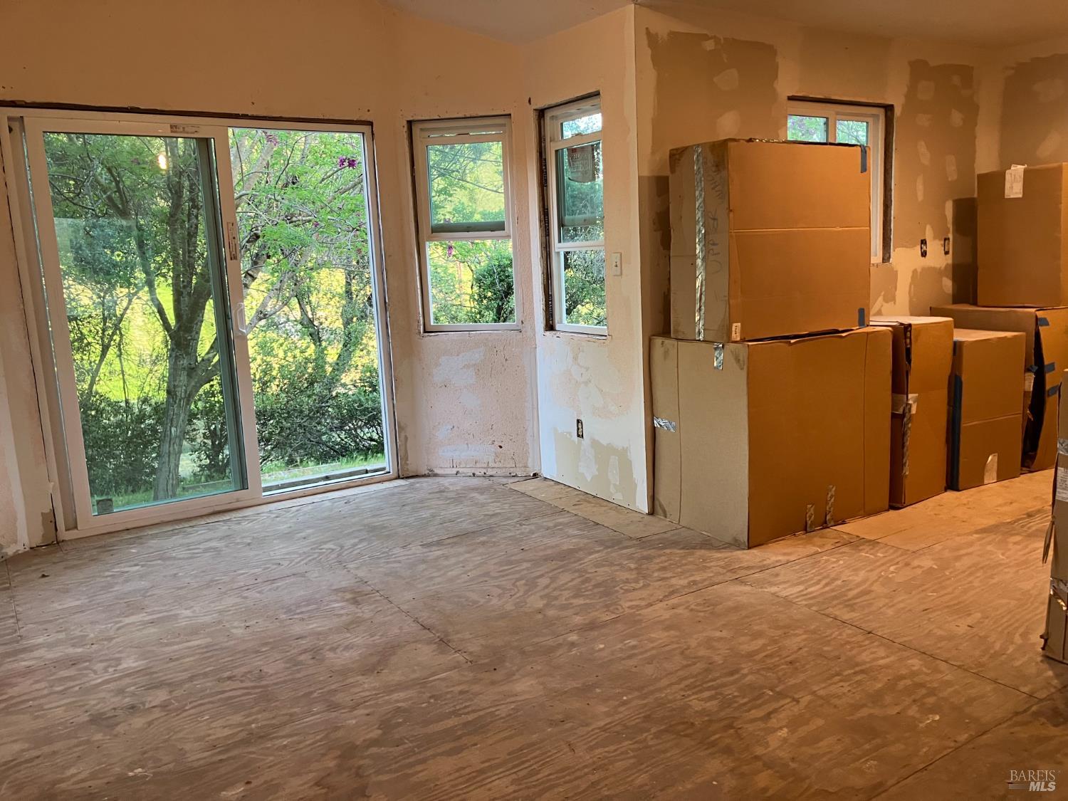 Detail Gallery Image 16 of 30 For 17440 Cache Creek Rd, Clearlake Oaks,  CA 95423 - 3 Beds | 2 Baths