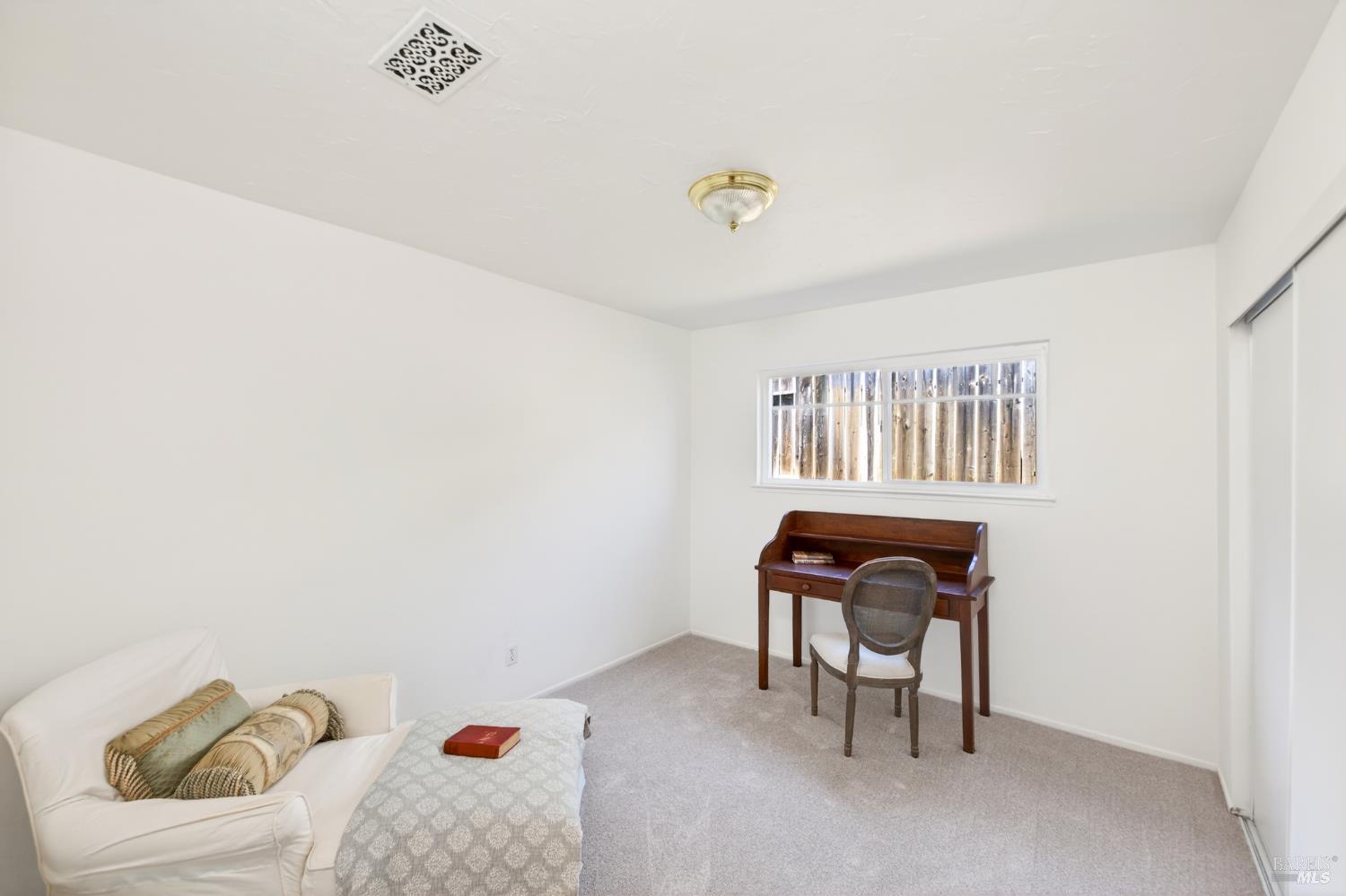 Detail Gallery Image 11 of 34 For 3541 Twin Oaks Dr, Napa,  CA 94558 - 4 Beds | 2 Baths