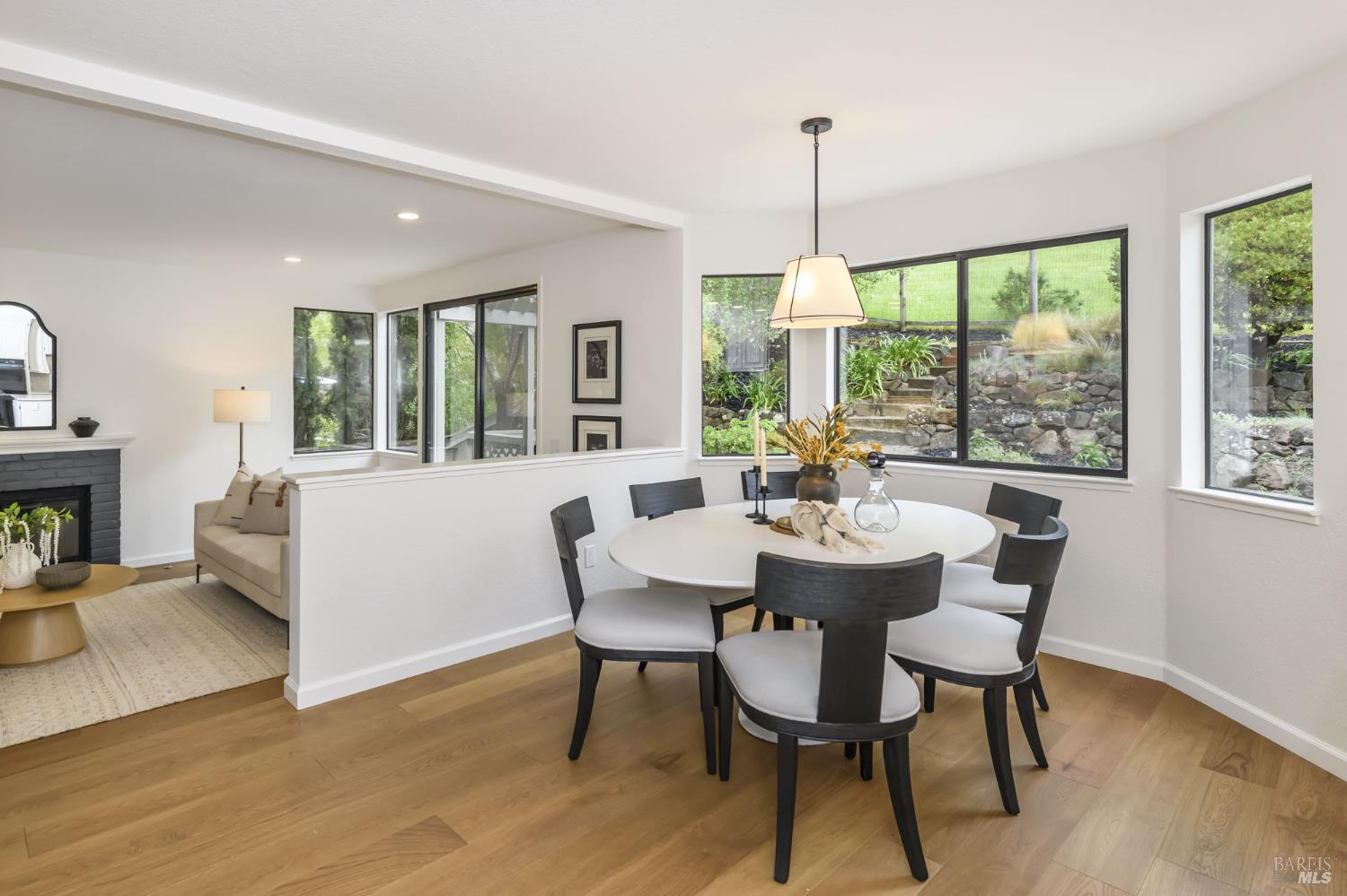 Detail Gallery Image 15 of 45 For 493 Fieldstone Dr, Novato,  CA 94945 - 4 Beds | 3 Baths